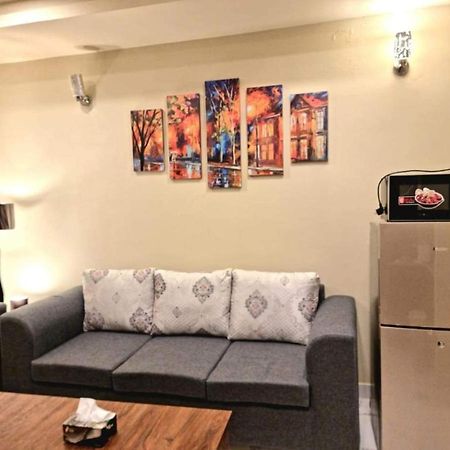 Comfortable & Lovely 1 Bed Apt In Bahria Town Rawalpindi Eksteriør billede
