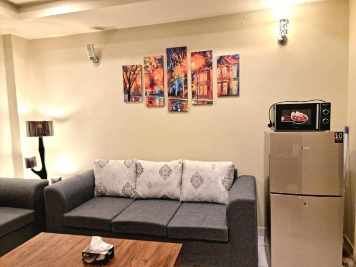 Comfortable & Lovely 1 Bed Apt In Bahria Town Rawalpindi Eksteriør billede